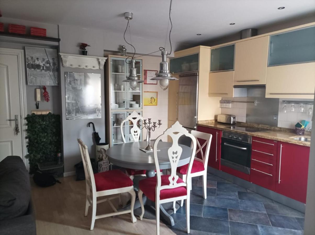 Apartamento San Quirce - céntrico y reformado- wifi y netflix Valladolid Extérieur photo